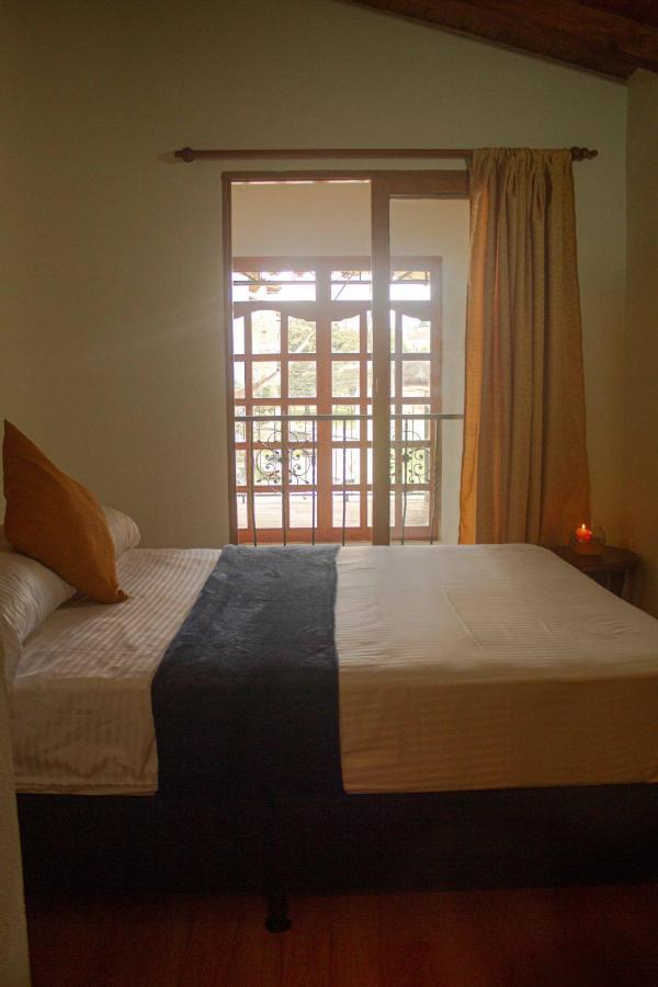 Casa Pastora Coworking Bed & Breakfast Guatapé Eksteriør bilde